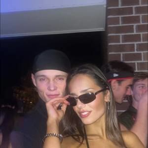 Meet your Posher, Eliza